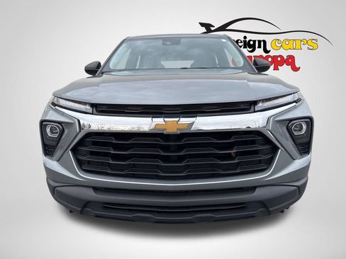 Used 2024 Chevrolet TrailBlazer LS image 2