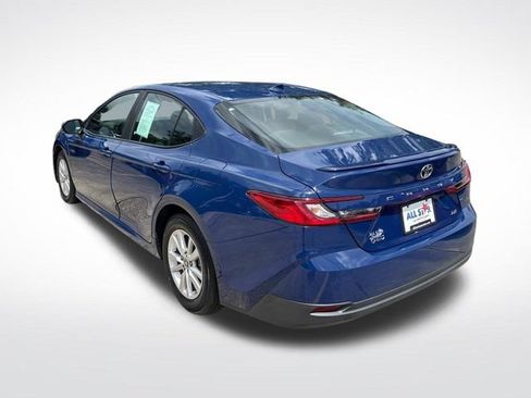 Used 2025 Toyota Camry LE FWD image 7
