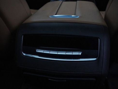 Used 2022 Cadillac Escalade Premium Luxury image 53