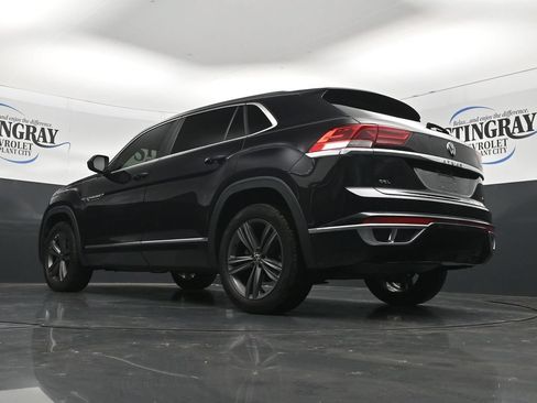 Used 2022 Volkswagen Atlas Cross Sport SEL R-Line AWD/4WD image 30