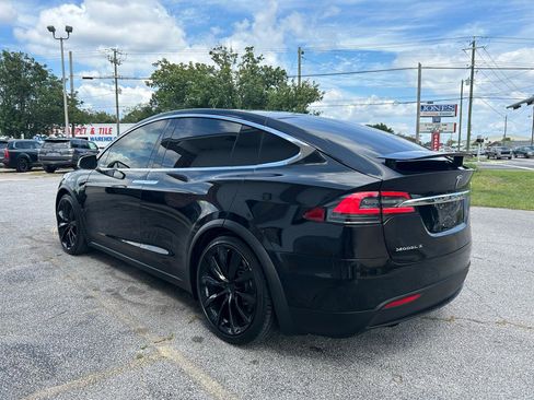 Used 2017 Tesla Model X 100D image 5
