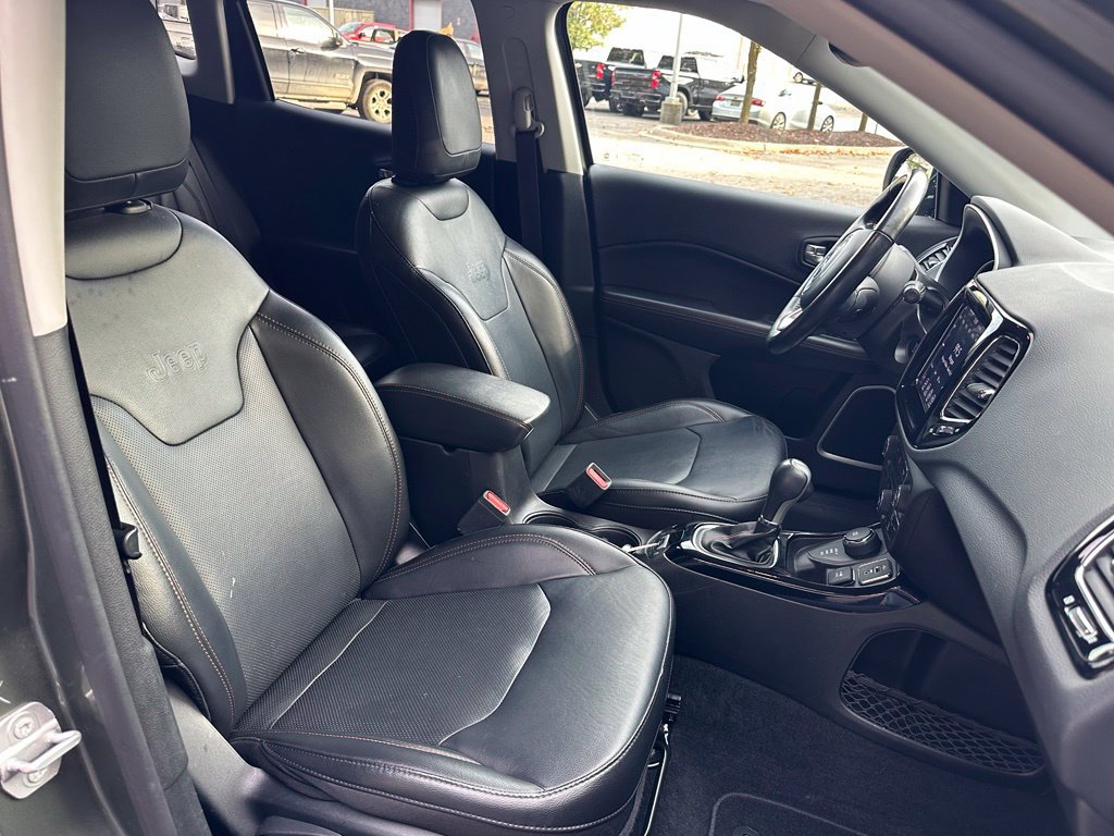 Used 2019 Jeep Compass Limited AWD/4WD image 29