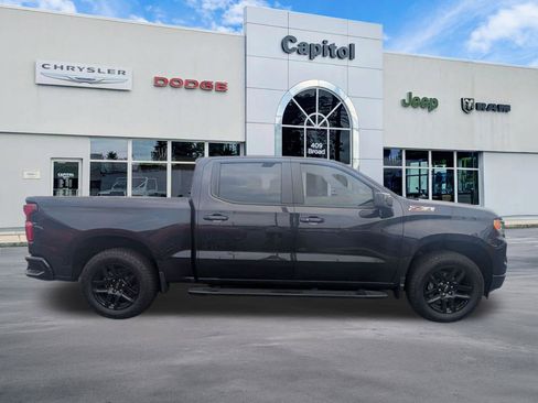 Used 2024 Chevrolet Silverado 1500 RST w/ Convenience Package II AWD/4WD image 2