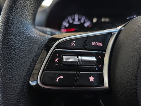 Certified 2023 Kia Forte LXS image 25