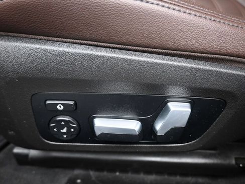 Used 2019 BMW 330i xDrive Sedan w/ Convenience Package AWD/4WD image 13