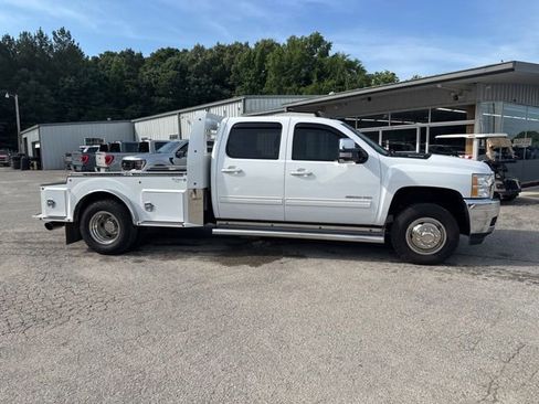 Used 2011 Chevrolet Silverado 3500 LTZ w/ LTZ Plus Package AWD/4WD image 16
