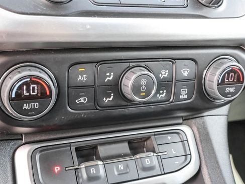 Used 2023 GMC Acadia SLT w/ Elevation Edition AWD/4WD image 23