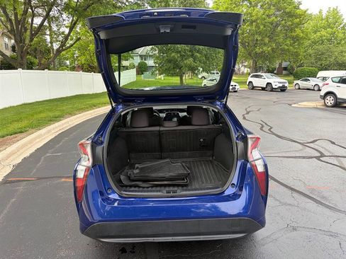 Used 2017 Toyota Prius Three FWD image 13