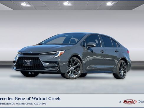 Used 2024 Toyota Corolla SE w/ SE Package FWD image 1