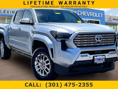 Used 2025 Toyota Tacoma Limited AWD/4WD image 1