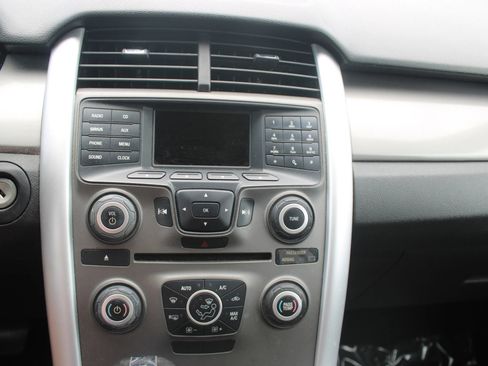 Used 2011 Ford Edge SEL FWD image 13
