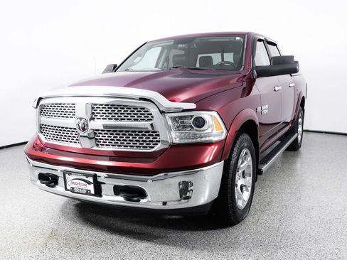 Used 2016 RAM 1500 Laramie w/ Convenience Group AWD/4WD image 3