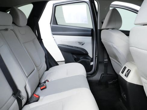 New 2026 Hyundai Tucson SEL image 17