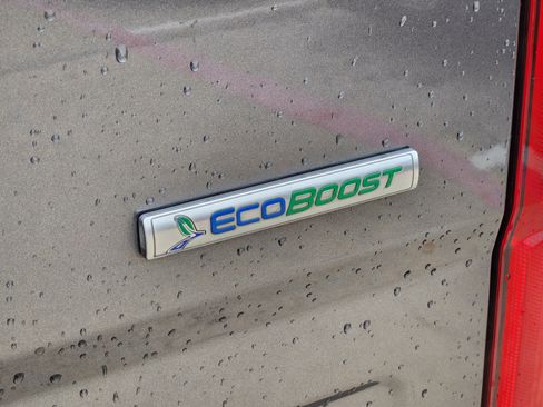 Used 2019 Ford Ranger Lariat w/ Trailer Tow Package image 12