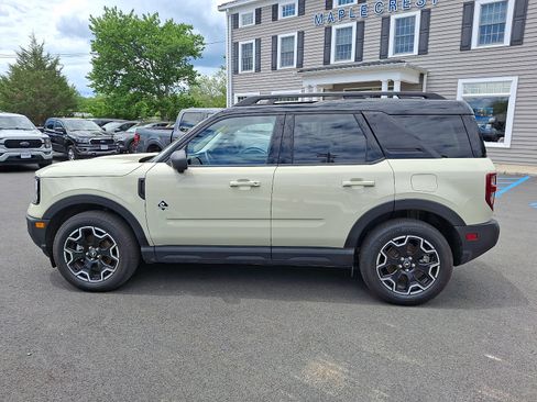 Used 2025 Ford Bronco Sport Outer Banks w/ Outer Banks Tech Package+ AWD/4WD image 8