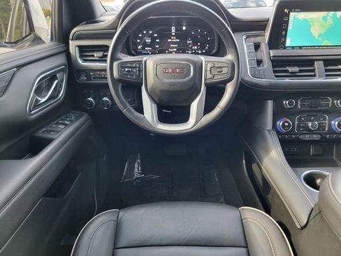 Used 2022 GMC Yukon SLT AWD/4WD image 31