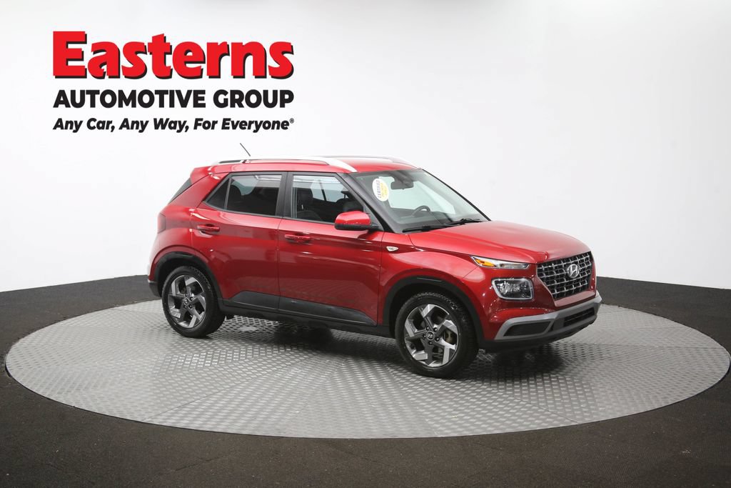 Used 2023 Hyundai Venue Limited FWD image 49