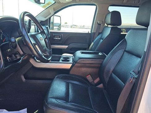 Used 2019 Chevrolet Silverado 2500 LTZ w/ Duramax Plus Package AWD/4WD image 7