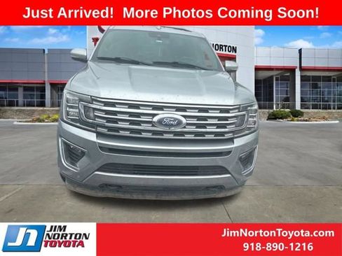 Used 2021 Ford Expedition Max Limited image 5