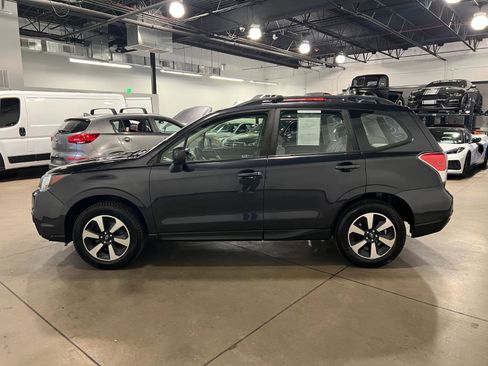 Used 2018 Subaru Forester 2.5i w/ Alloy Wheel Package image 6