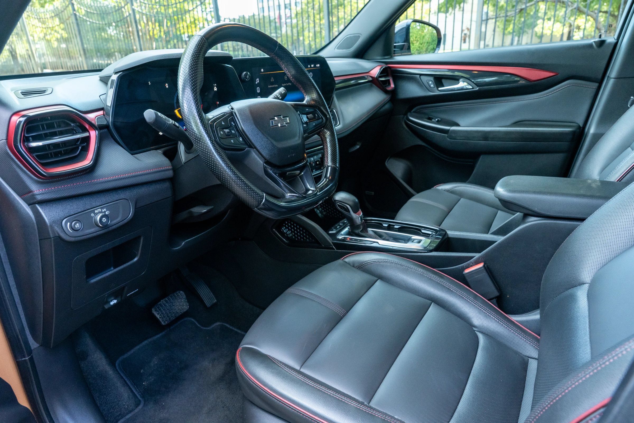 Used 2024 Chevrolet TrailBlazer RS w/ Convenience Package FWD image 10