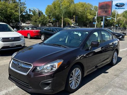 Used 2012 Subaru Impreza 2.0i Premium AWD/4WD image 3