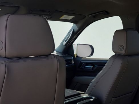 New 2026 GMC Yukon Elevation image 19