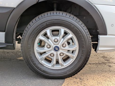 Used 2021 Ford Transit 350 XLT image 7