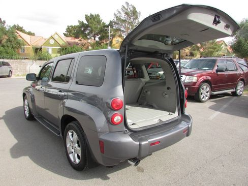 Used 2006 Chevrolet HHR LT image 18