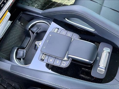 New 2026 Mercedes-Benz GLS 580 4MATIC image 19
