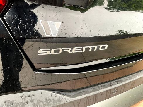 Used 2024 Kia Sorento SX AWD/4WD image 23