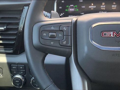 Used 2025 GMC Sierra 1500 AT4 w/ AT4 Premium Package AWD/4WD image 25