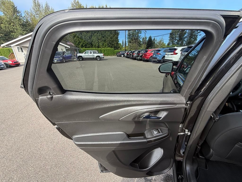 Used 2023 Chevrolet TrailBlazer ACTIV AWD/4WD image 15