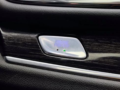 Used 2021 Buick Enclave Avenir w/ Avenir Technology Package AWD/4WD image 42