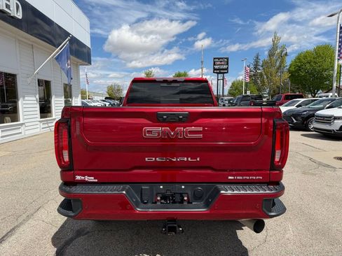 Used 2022 GMC Sierra 3500 Denali w/ Denali Ultimate Package AWD/4WD image 6