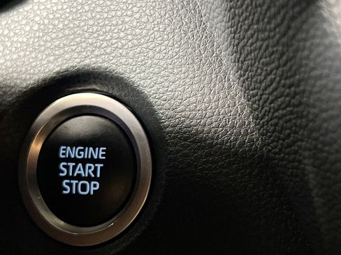 Used 2023 Toyota Corolla SE image 23