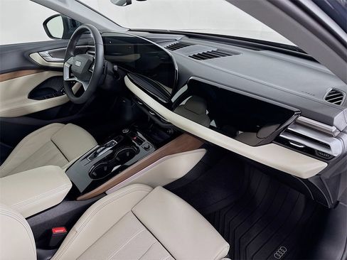 Used 2025 Audi A5 2.0T Premium Plus image 30