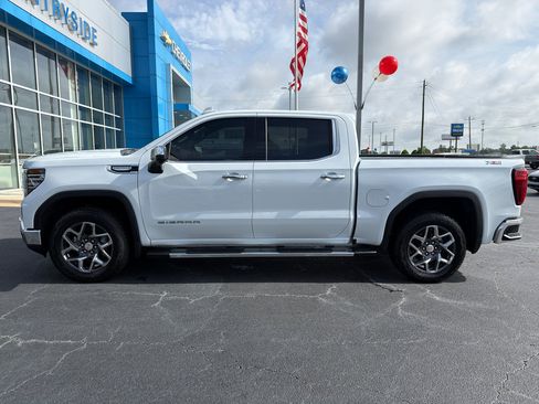 Used 2026 GMC Sierra 1500 SLT AWD/4WD image 5