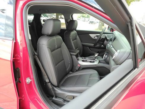 Used 2023 Chevrolet Blazer LT w/ LPO, Floor Liner Package FWD image 23