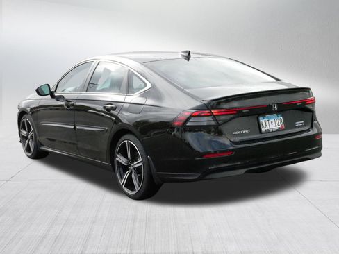 Used 2023 Honda Accord Sport image 5
