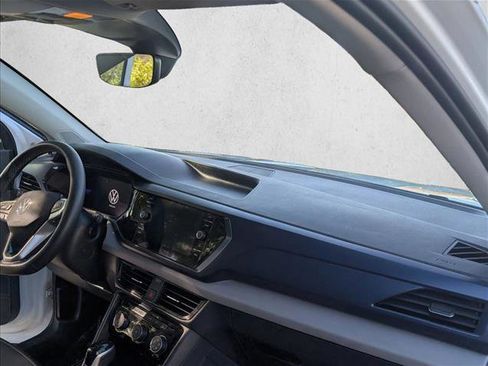 Used 2023 Volkswagen Taos SE image 21