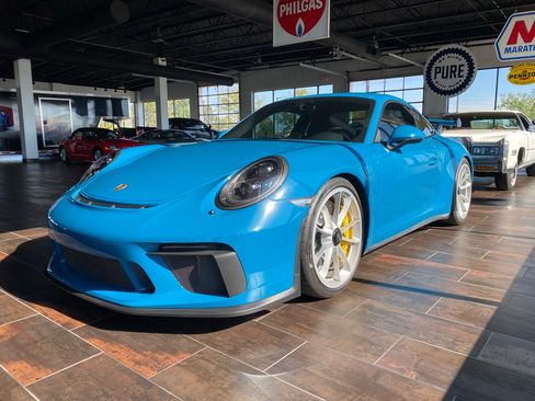 Used 2018 Porsche 911 GT3 image 1