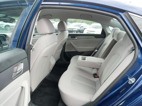 Used 2018 Hyundai Sonata SEL FWD image 16