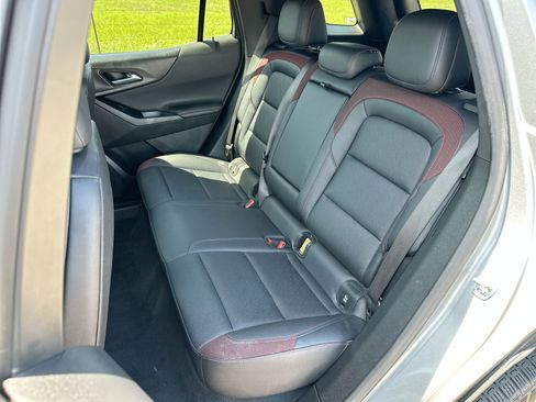 Used 2025 Chevrolet Equinox RS FWD image 23