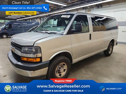 Used 2021 Chevrolet Express 2500 LT w/ LT Preferred Equipment Group RWD image 1