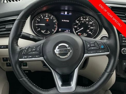 Used 2020 Nissan Rogue Sport SL image 17