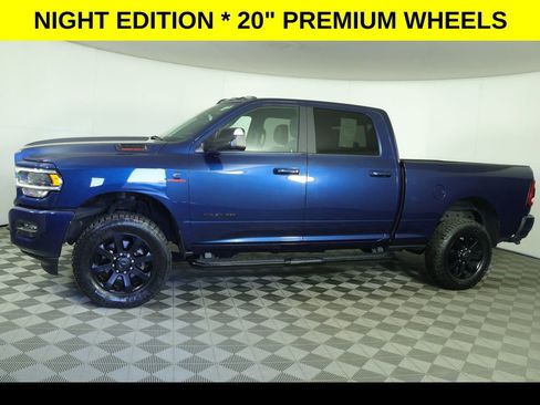 Used 2022 RAM 2500 Big Horn w/ Level C Equiment Group AWD/4WD image 6