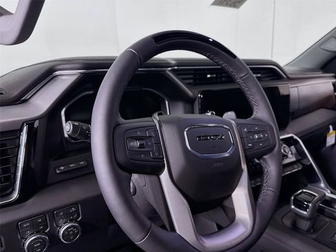 New 2026 GMC Sierra 1500 Denali w/ Technology Package AWD/4WD image 3