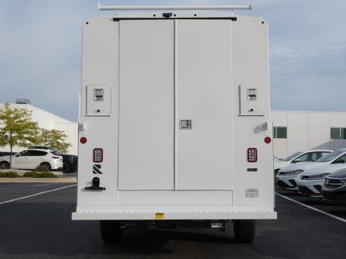 New 2025 GMC Savana 3500 w/ Power Convenience Package RWD image 21