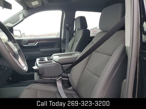 New 2026 GMC Sierra 1500 Elevation image 18